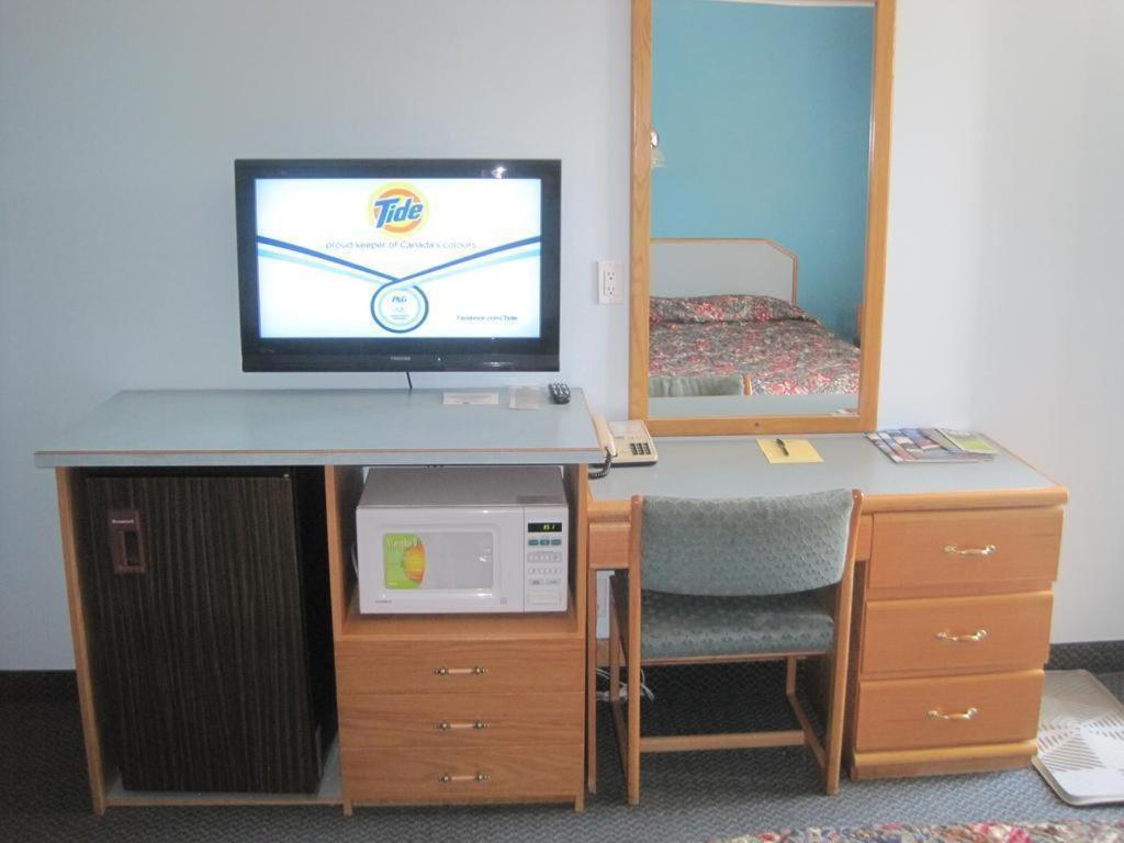 Lamplighter Motel แคมลูปส์ ภายนอก รูปภาพ